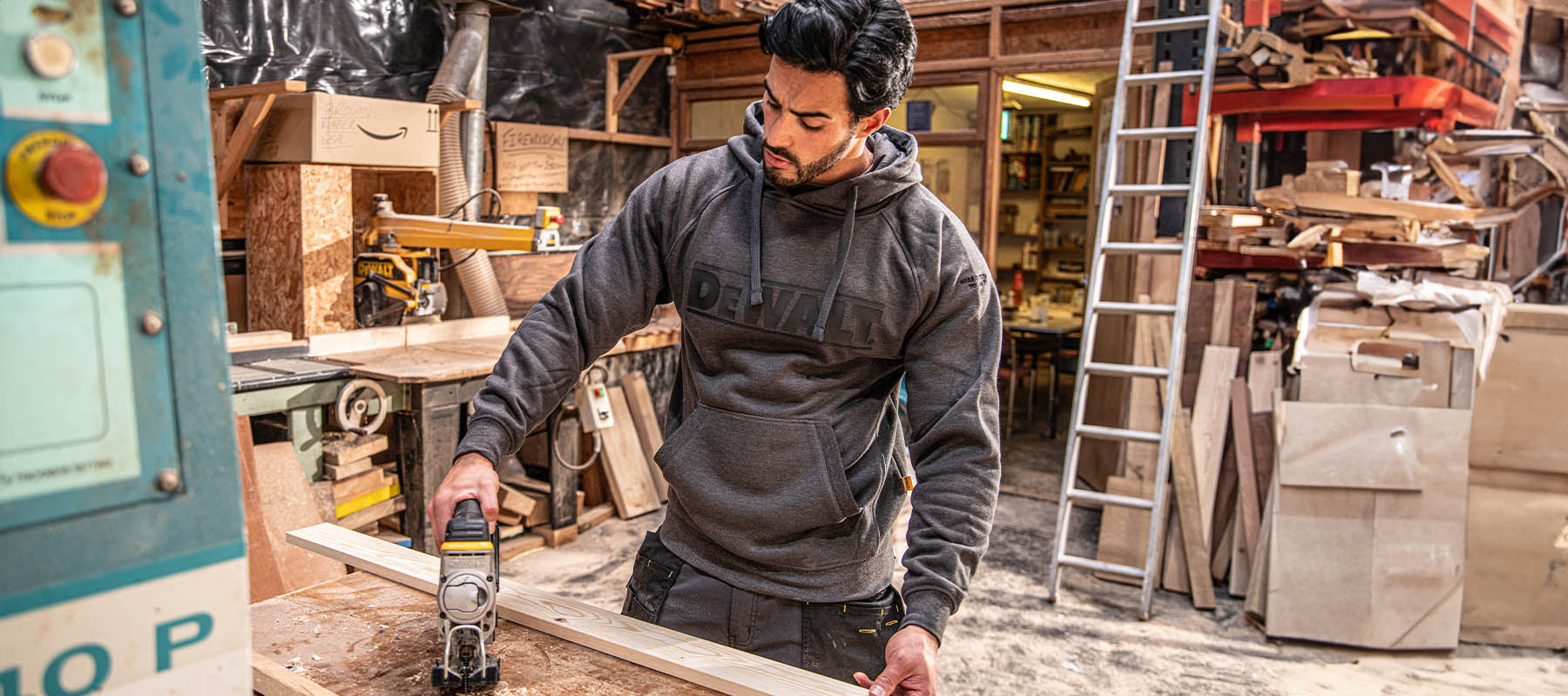 DEWALT Workwear Hoodies & Sweatshirts