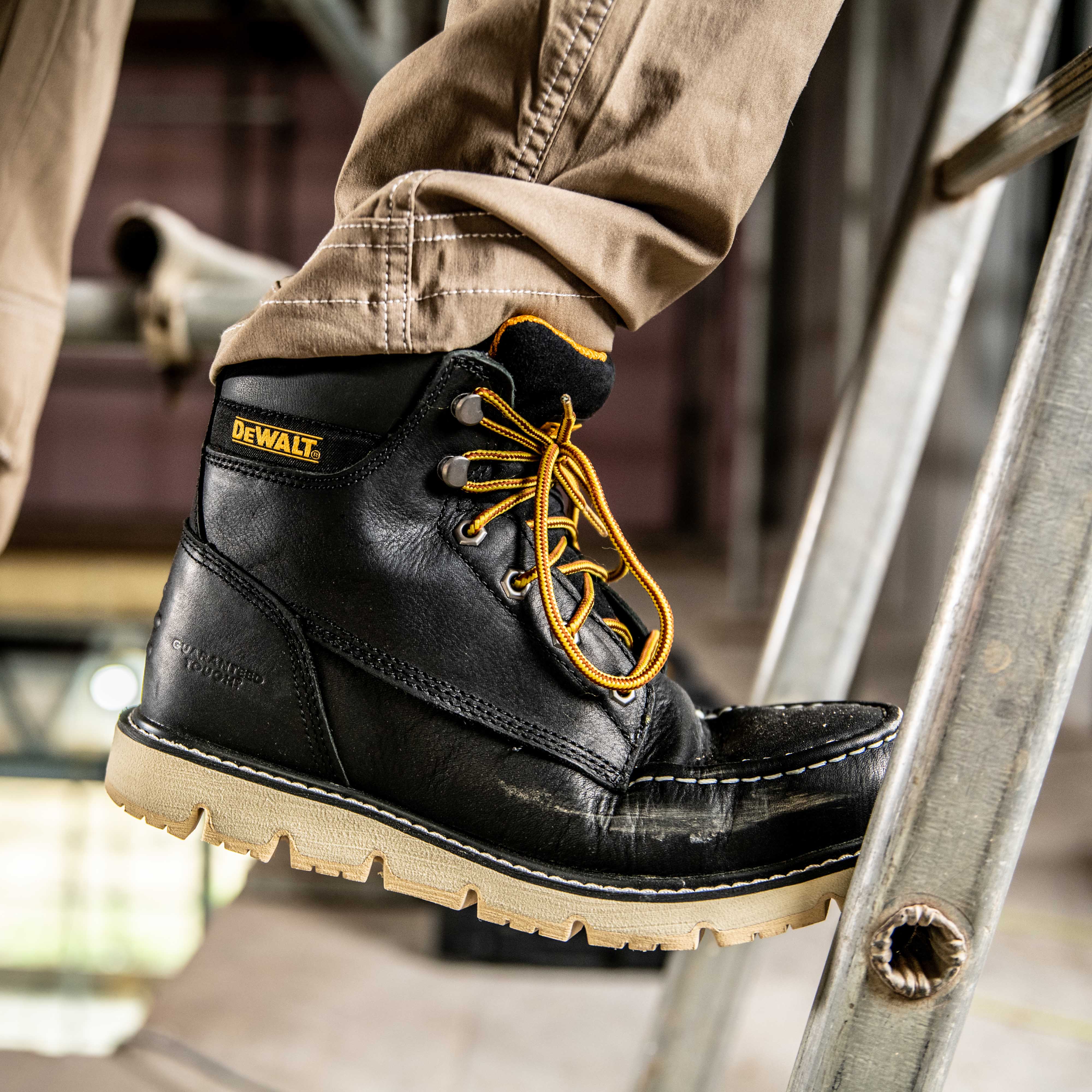 Flex on鐙 DEWALT Flex Men's Moc Toe Work Boot – DEWALT Footwear